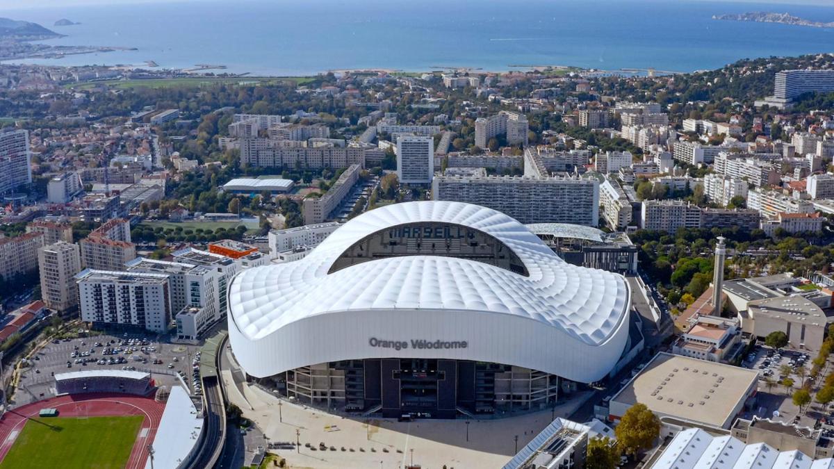 T2 Entre La Et Le Velodrome - Clim/parking Marseilles
