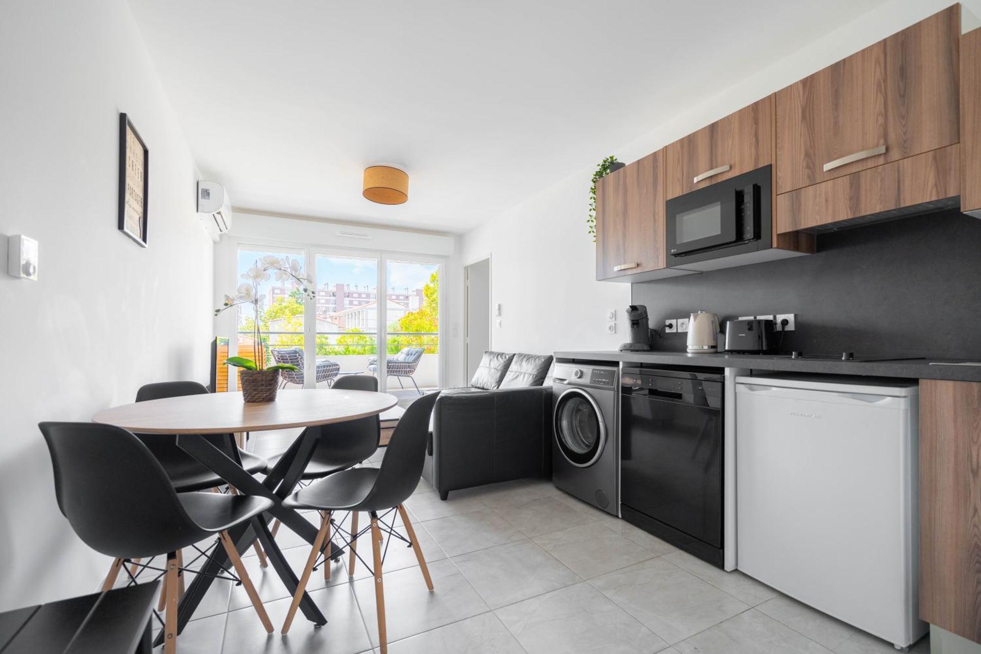 T2 Entre La Et Le Velodrome - Clim/parking Apartment Marseilles